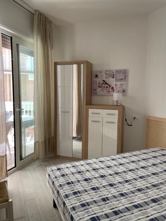 Residence Apollo - Walterigato Apartments Solo Per Famiglie Lido di Jesolo Kültér fotó