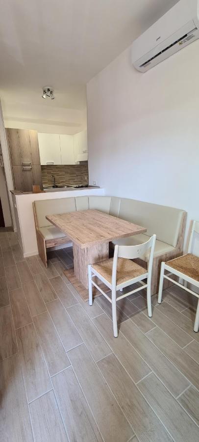 Residence Apollo - Walterigato Apartments Solo Per Famiglie Lido di Jesolo Kültér fotó