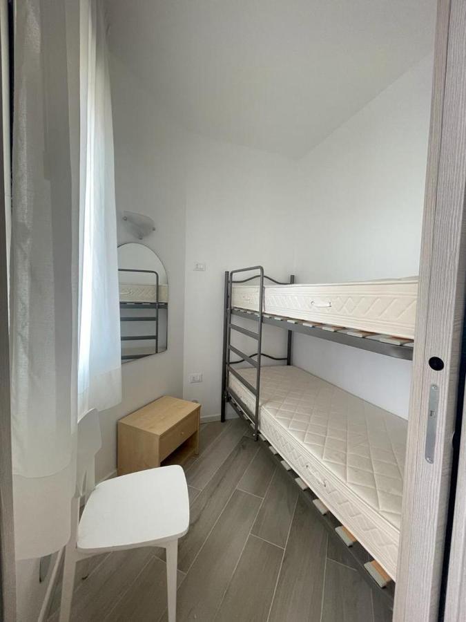 Residence Apollo - Walterigato Apartments Solo Per Famiglie Lido di Jesolo Kültér fotó