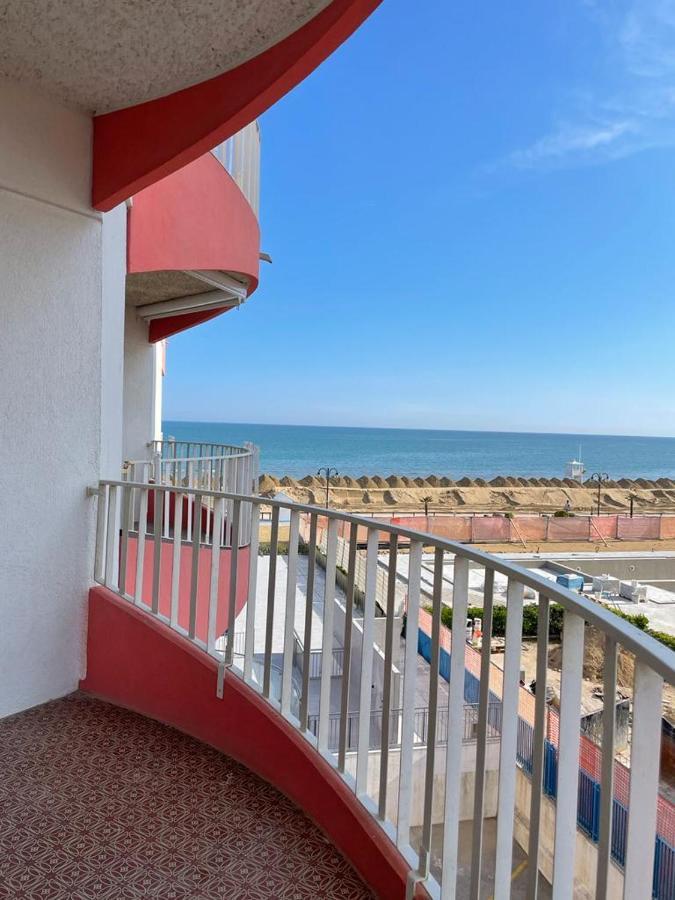 Residence Apollo - Walterigato Apartments Solo Per Famiglie Lido di Jesolo Kültér fotó