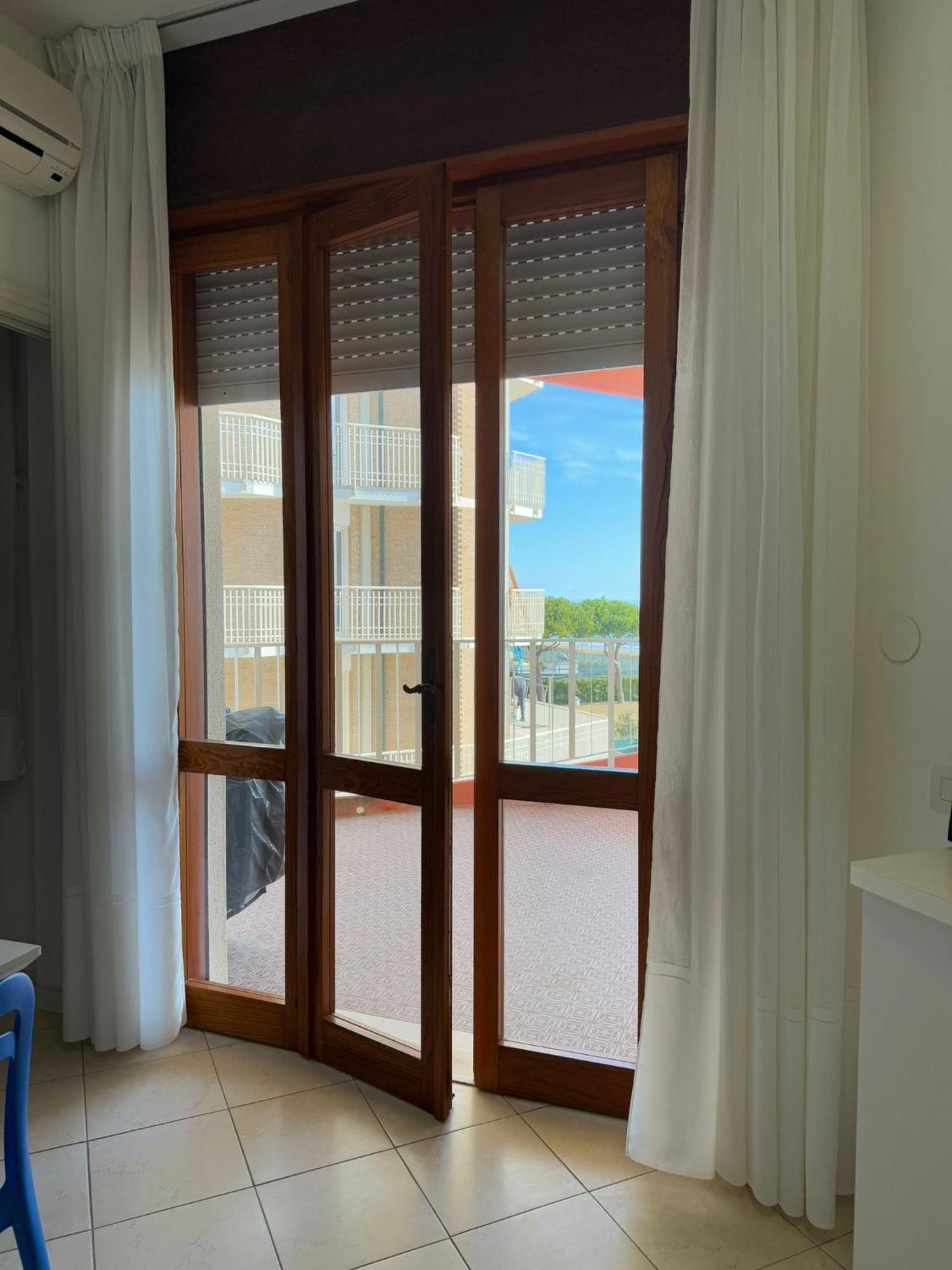 Residence Apollo - Walterigato Apartments Solo Per Famiglie Lido di Jesolo Kültér fotó