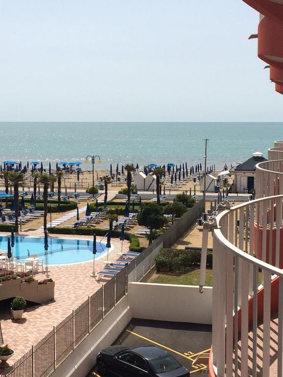 Residence Apollo - Walterigato Apartments Solo Per Famiglie Lido di Jesolo Kültér fotó